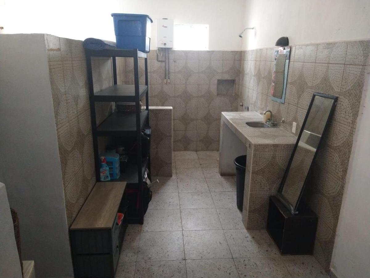777 Lenderman Hostal 777 Cancun Bagian luar foto