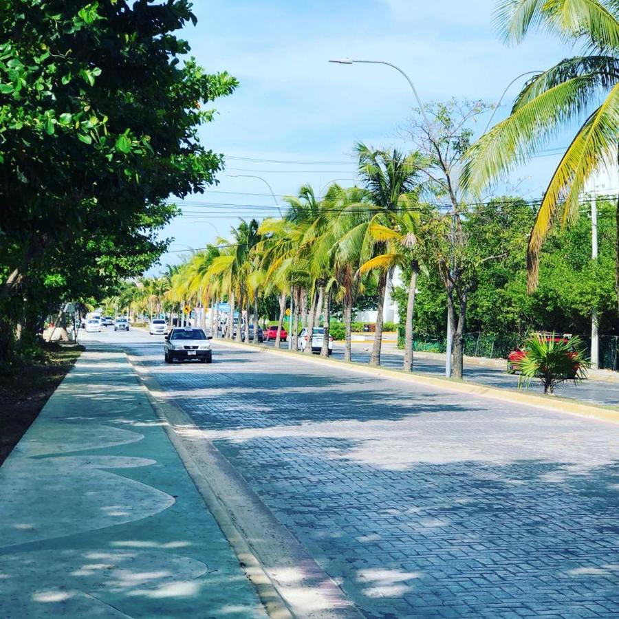 777 Lenderman Hostal 777 Cancun Bagian luar foto