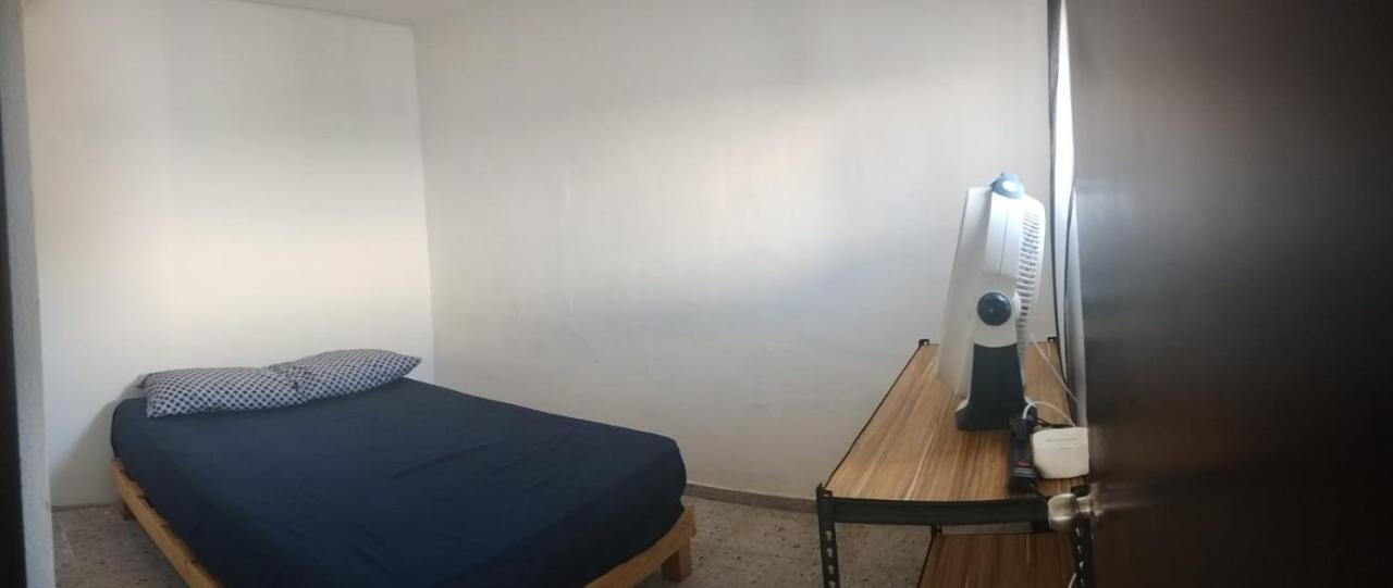 777 Lenderman Hostal 777 Cancun Bagian luar foto