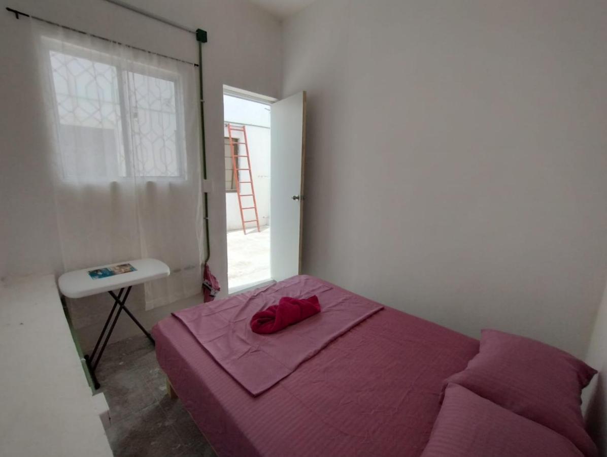 777 Lenderman Hostal 777 Cancun Bagian luar foto