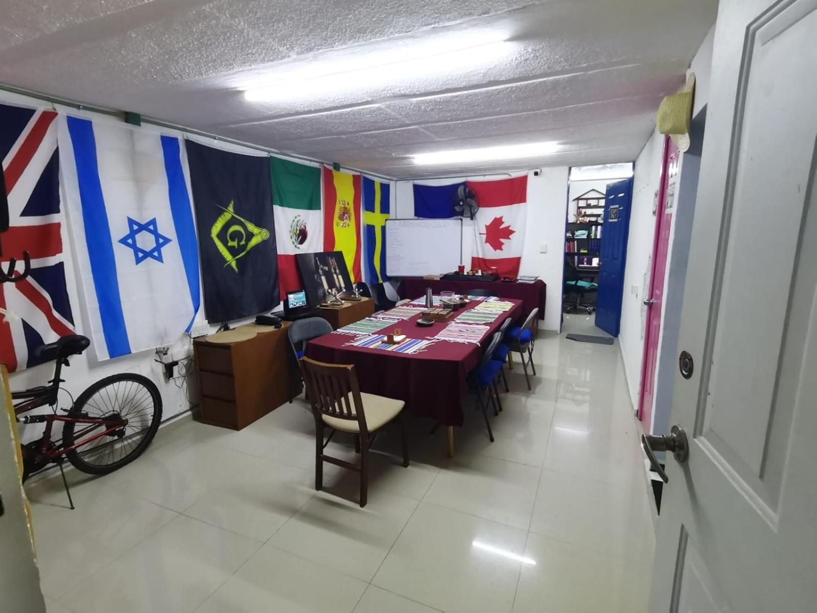 777 Lenderman Hostal 777 Cancun Bagian luar foto