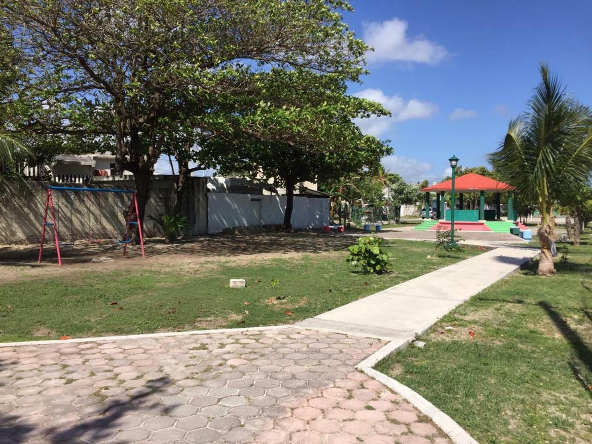 777 Lenderman Hostal 777 Cancun Bagian luar foto